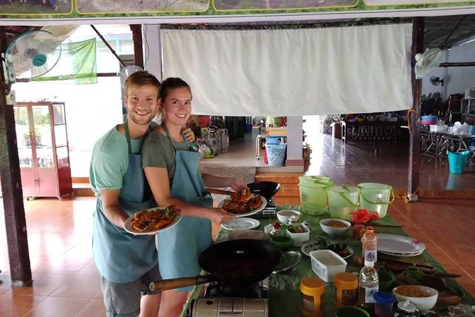 Vietnamese Cooking Class and Cu Chi Tunnels Tour from Ho Chi Minh City - A chef-led Vietnamese cooking class with real station time