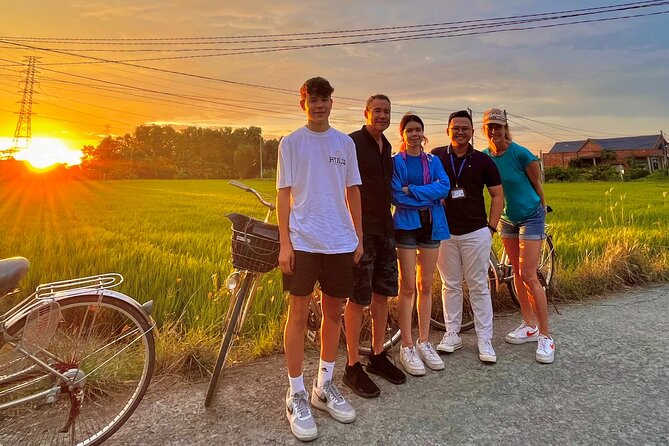 VIP Mekong Delta Adventure Cycling & Kayaking - Private Day Trip - The Vinh Trang Pagoda Break (13:00): A Meaningful Pause