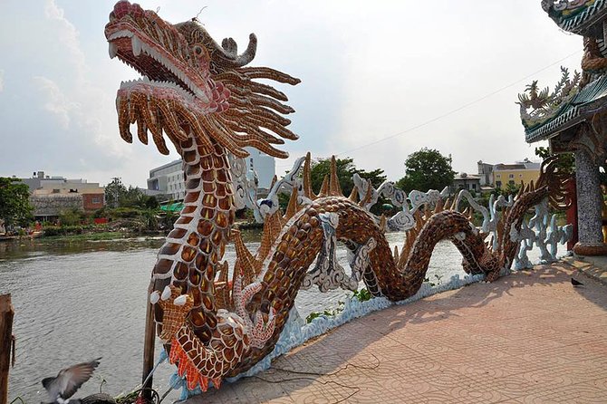 VIP Tour in Dragon Floating Temple sightseeing by SpeedBoat - The Countryside Walk at Binh Quoi Village: When the Pace Slows