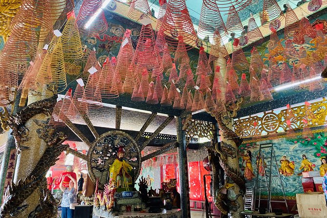 VIP Tour in Dragon Floating Temple sightseeing by SpeedBoat - What to Bring (and What’s Provided) on the Day